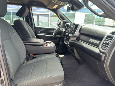Used 2025 RAM 2500 Big Horn AWD/4WD image 11