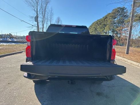 Used 2023 Chevrolet Silverado 1500 RST image 19