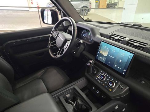Used 2024 Land Rover Defender 130 Outbound image 11