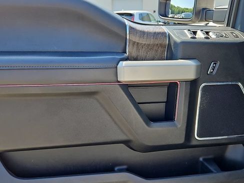 Used 2019 Ford F250 Lariat AWD/4WD image 13