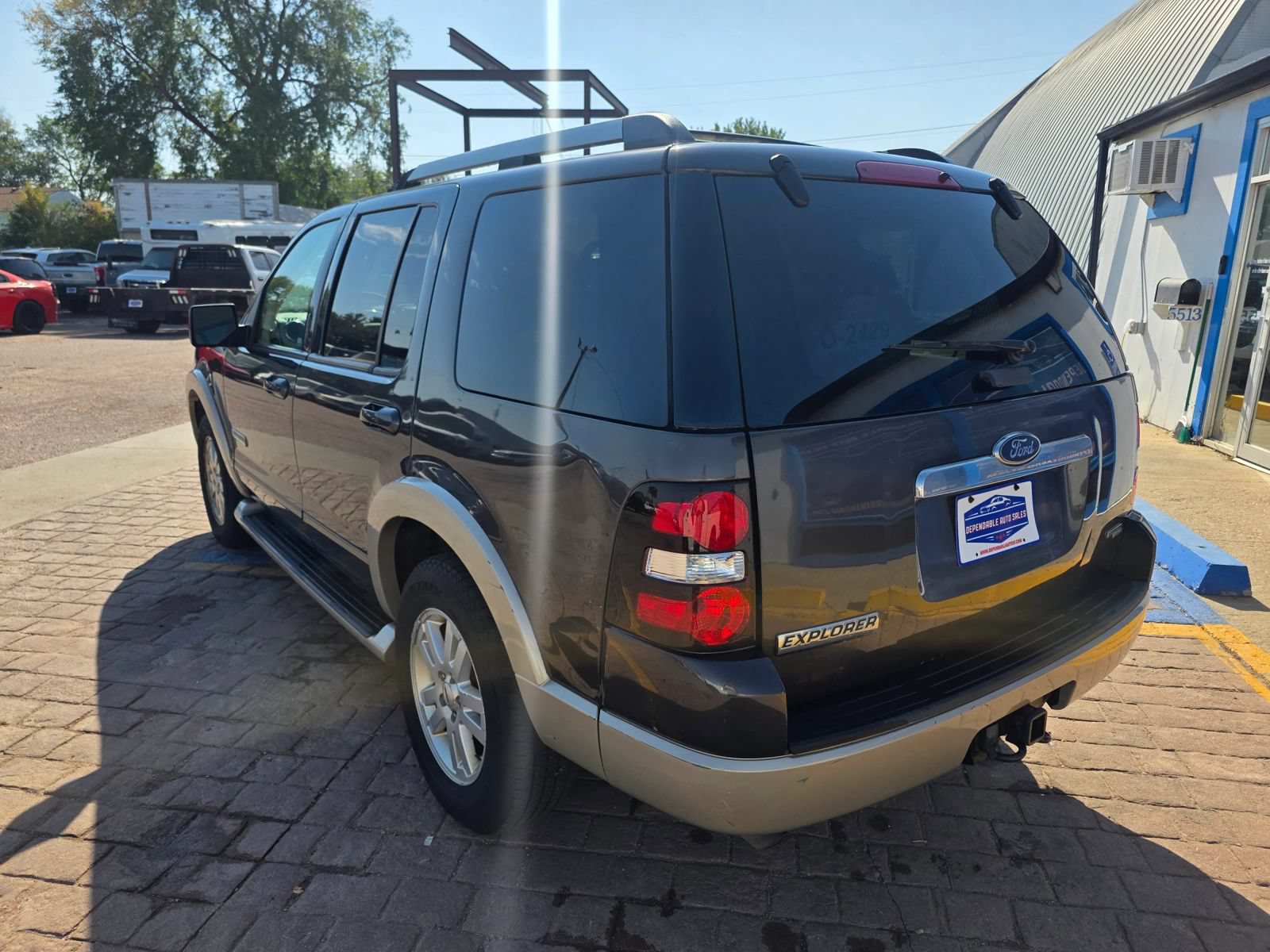 Used 2006 Ford Explorer Eddie Bauer AWD/4WD image 7