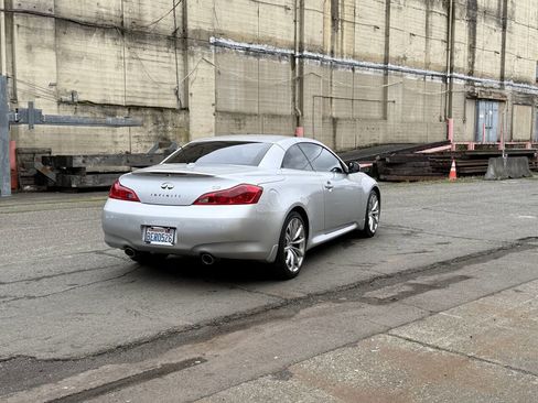 Used 2009 INFINITI G37 Sport w/ Premium Pkg image 11