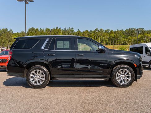 Used 2024 Chevrolet Tahoe Premier AWD/4WD image 9