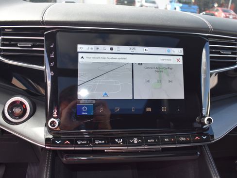 Used 2024 Jeep Wagoneer Series II w/ Convenience Group I image 18