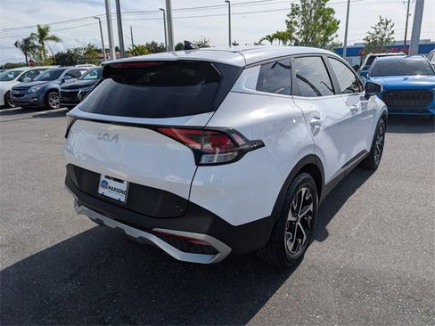 Used 2024 Kia Sportage EX image 12