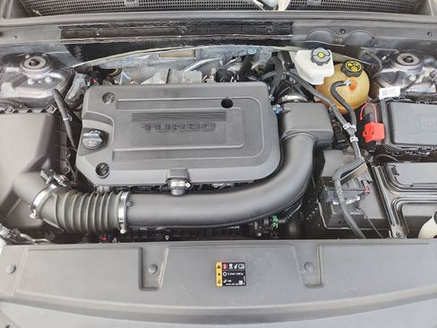 Used 2022 Buick Envision Avenir w/ Technology Package II FWD image 31