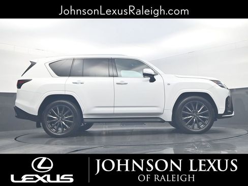 Used 2024 Lexus LX 600 F Sport image 22