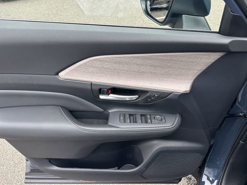 New 2026 Toyota Grand Highlander AWD image 30