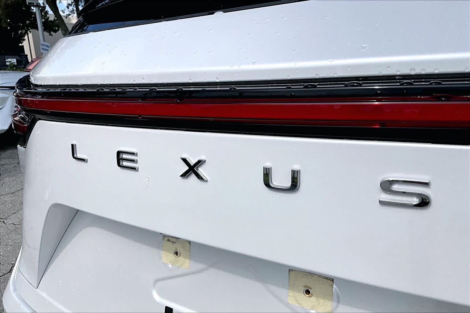 Used 2024 Lexus NX 350h AWD image 31