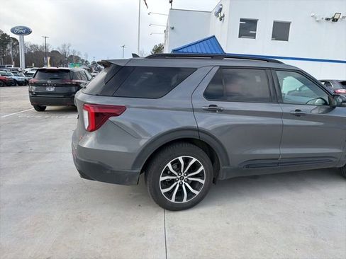 Certified 2021 Ford Explorer ST w/ Equipment Group 401A image 15