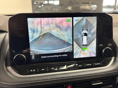 Used 2023 Nissan Rogue Platinum w/ Platinum Premium Package image 38