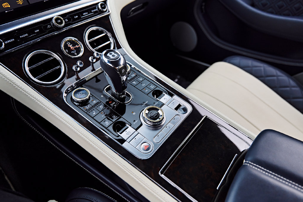Used 2022 Bentley Continental GT AWD/4WD image 50