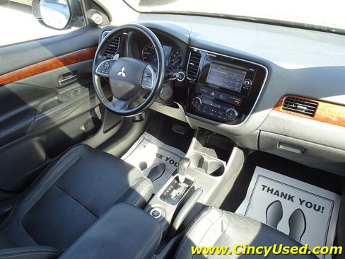 Used 2015 Mitsubishi Outlander GT AWD/4WD image 14