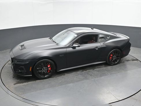 Used 2025 Ford Mustang GT Premium RWD image 37