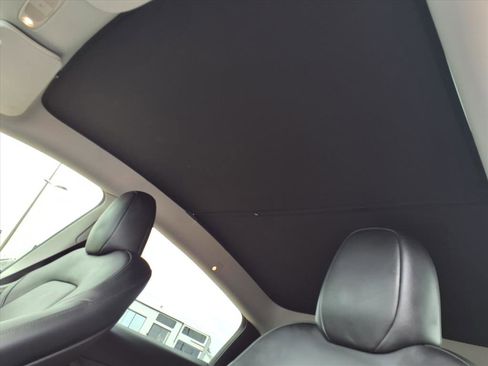 Used 2023 Tesla Model Y Long Range image 7