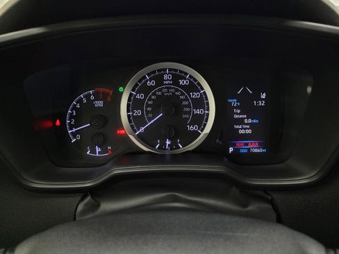 Used 2020 Toyota Corolla LE FWD image 23