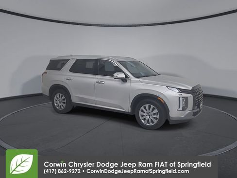 Used 2025 Hyundai Palisade SEL image 2