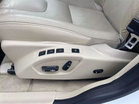 Used 2015 Volvo XC60 T5 w/ Protection Package image 10