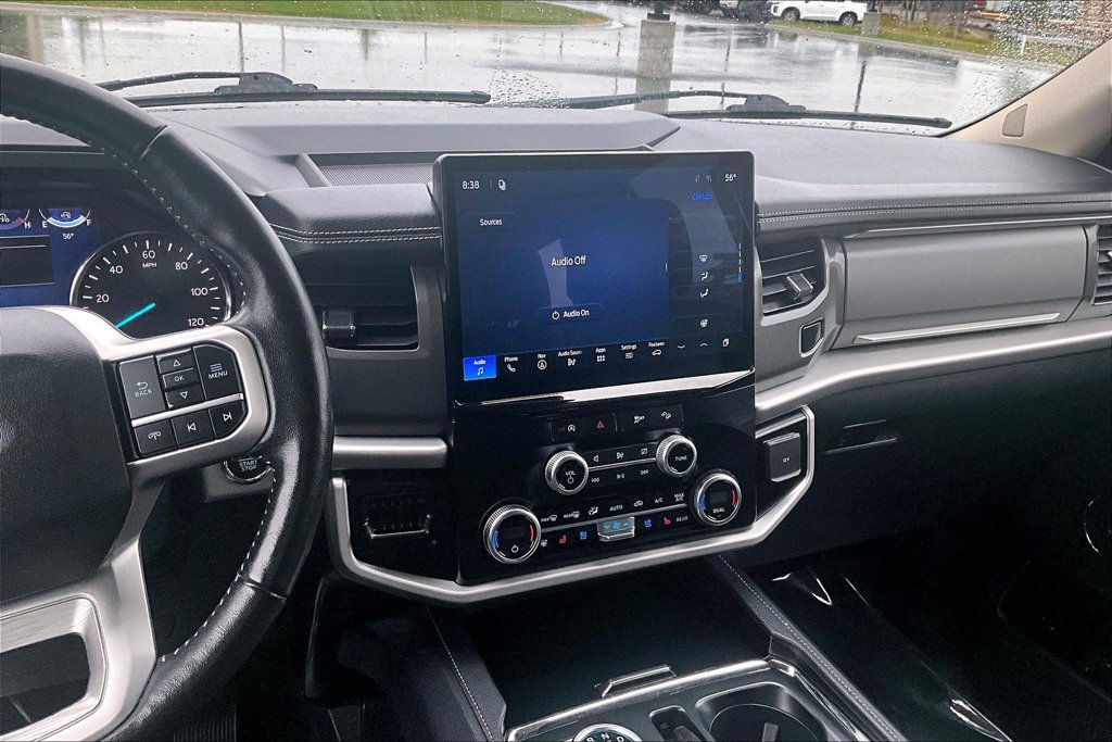 Used 2024 Ford Expedition Max XLT AWD/4WD image 6