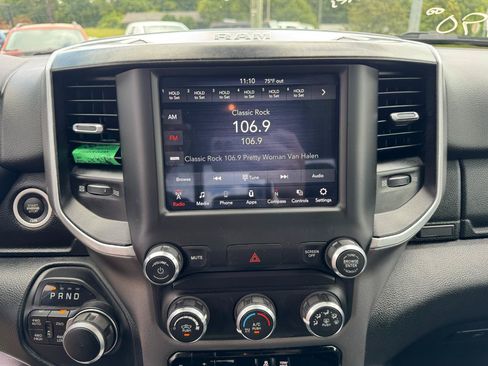 Used 2021 RAM 1500 Big Horn AWD/4WD image 32