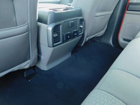 Used 2020 Ford F250 XLT w/ XLT Premium Package image 22