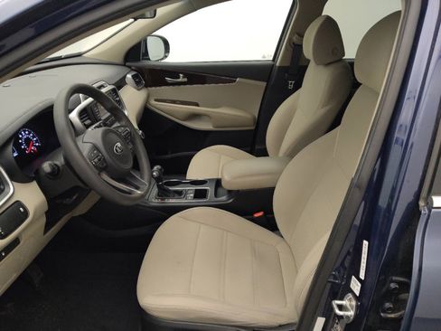 Used 2018 Kia Sorento LX image 17