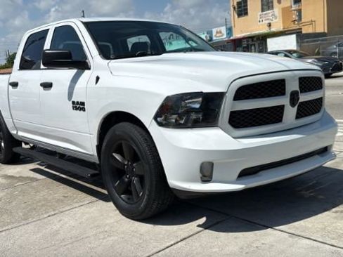 Used 2018 RAM 1500 Express w/ Express Value Package RWD image 16