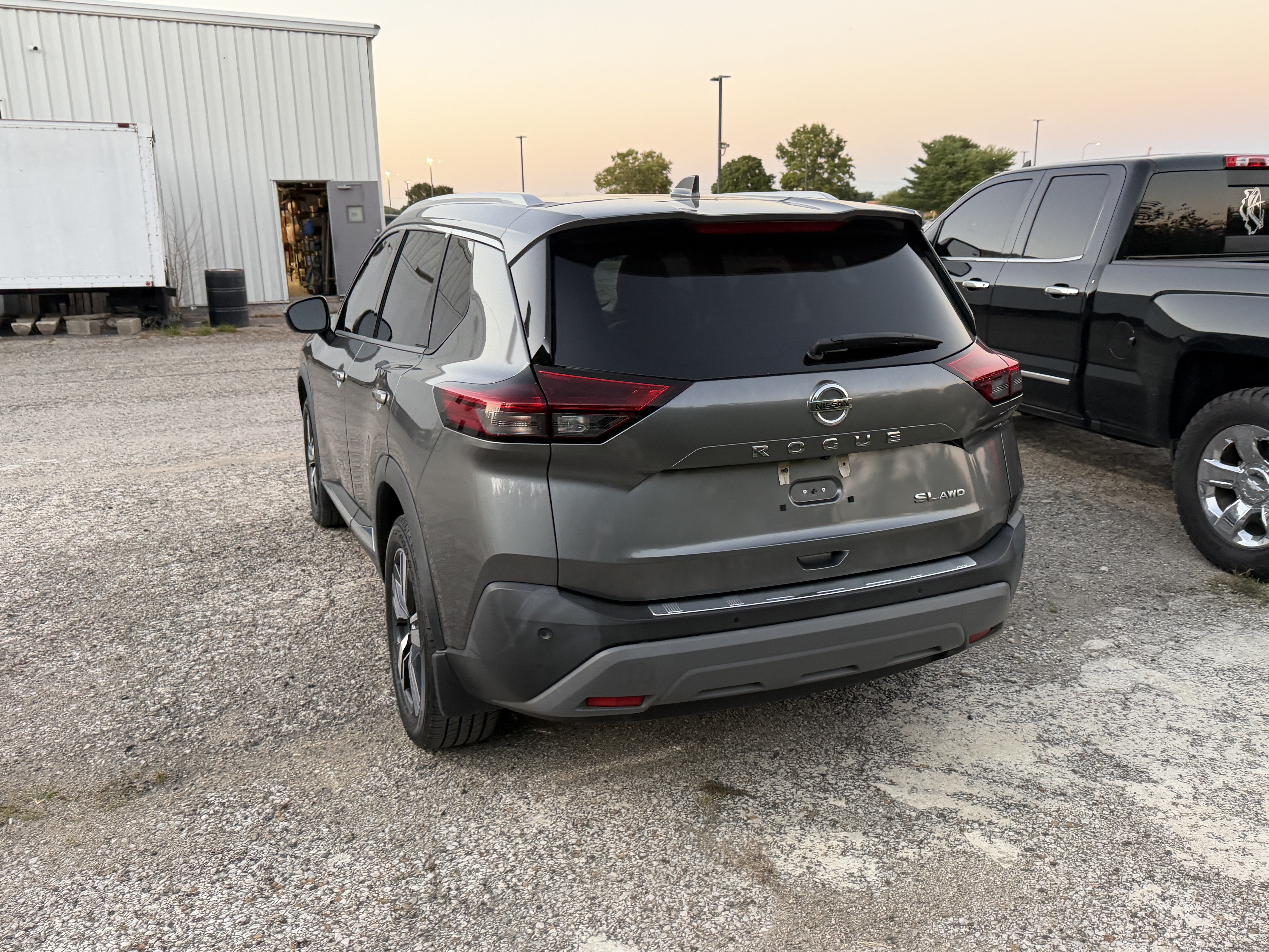 Used 2021 Nissan Rogue SL w/ Premium Package AWD/4WD image 14