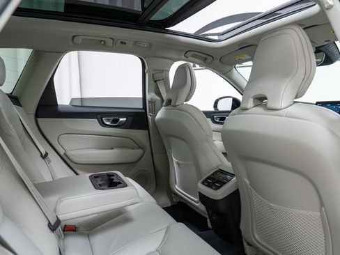 New 2026 Volvo XC60 B5 Ultra w/ Protection Package Premier image 23