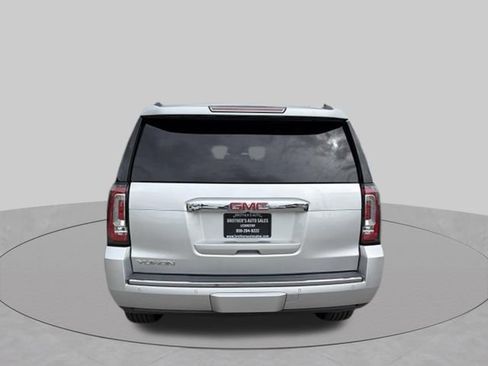 Used 2017 GMC Yukon Denali w/ Open Road Package AWD/4WD image 5
