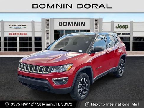 Used 2021 Jeep Compass Trailhawk image 1