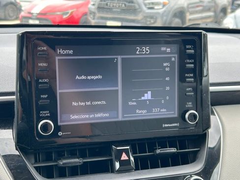 Certified 2022 Toyota Corolla Cross LE image 28