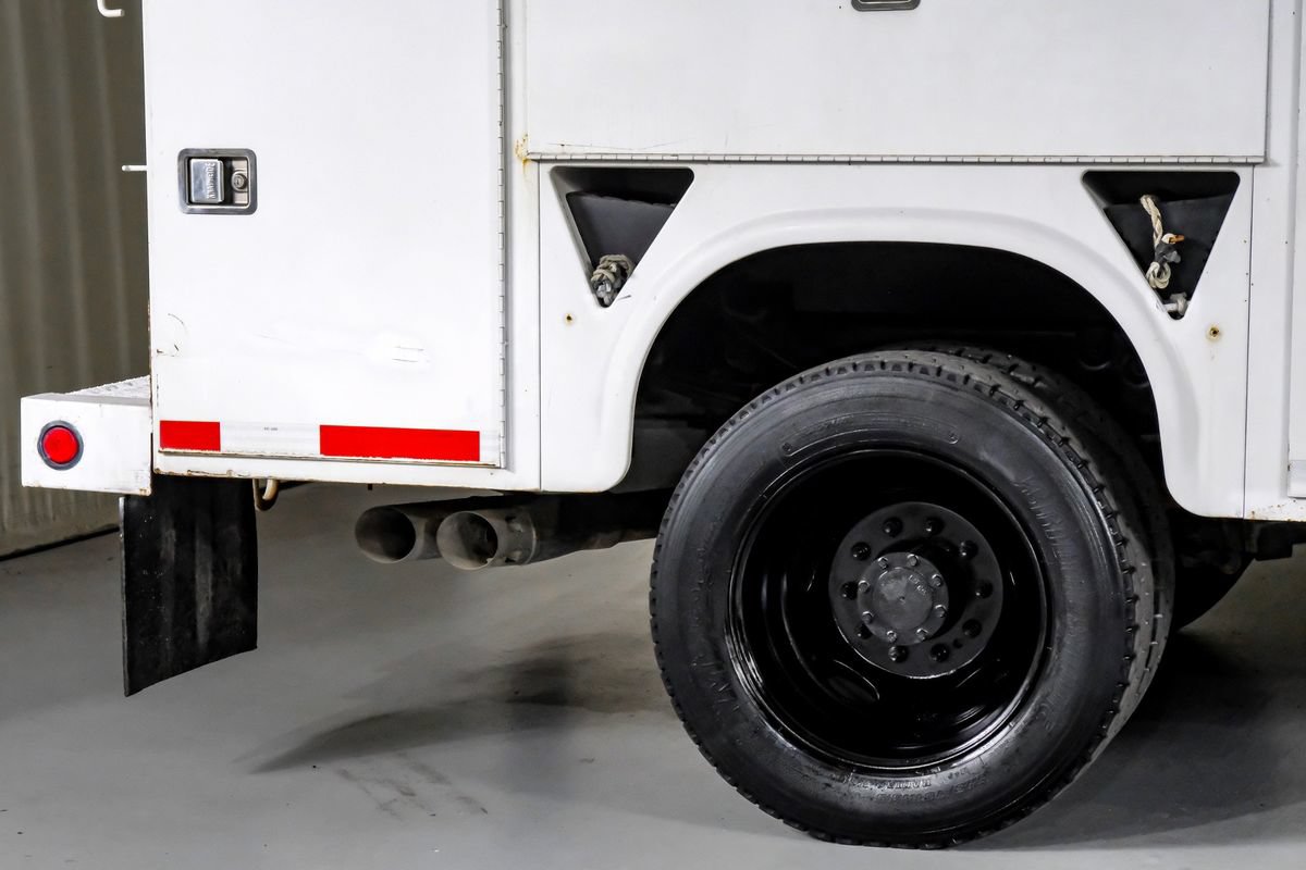 Used 2012 Ford F550 2WD Regular Cab Super Duty w/ Payload Upgrade Pkg image 6