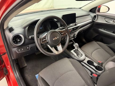 Used 2023 Kia Forte LXS w/ LXS Technology Package image 19