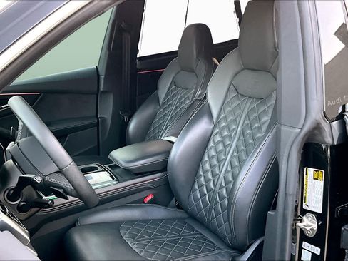 Certified 2024 Audi SQ8 Premium Plus w/ S Sport Package AWD/4WD image 8