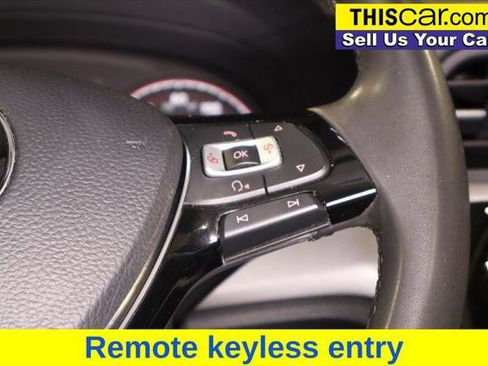 Used 2021 Volkswagen Passat 2.0T SE w/ Luggage Net & Mats Package FWD image 16