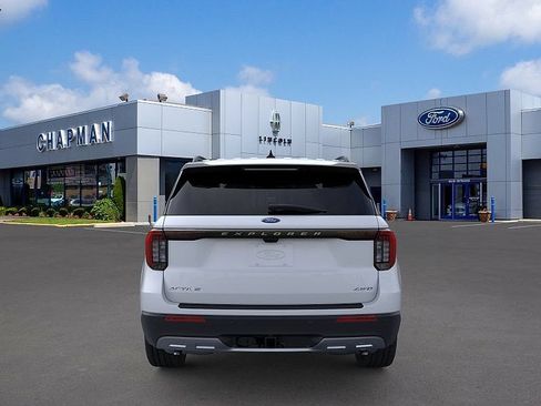 Used 2026 Ford Explorer Active w/ Active Comfort Package AWD/4WD image 5