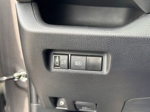 Used 2024 Toyota RAV4 SE image 21