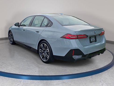 New 2026 BMW 530i w/ M Sport Package RWD image 7