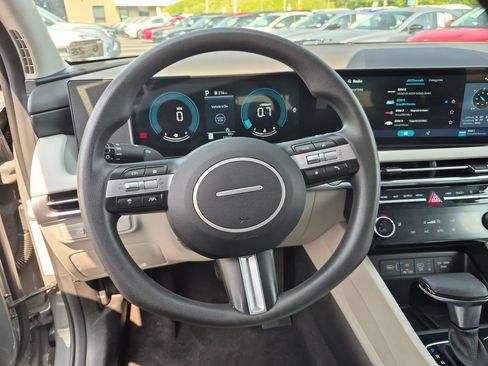 Used 2025 Hyundai Tucson SEL AWD/4WD image 22