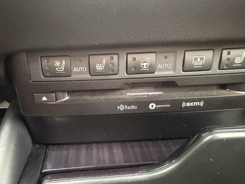 Used 2020 Lexus ES 300h w/ Accessory Package FWD image 20