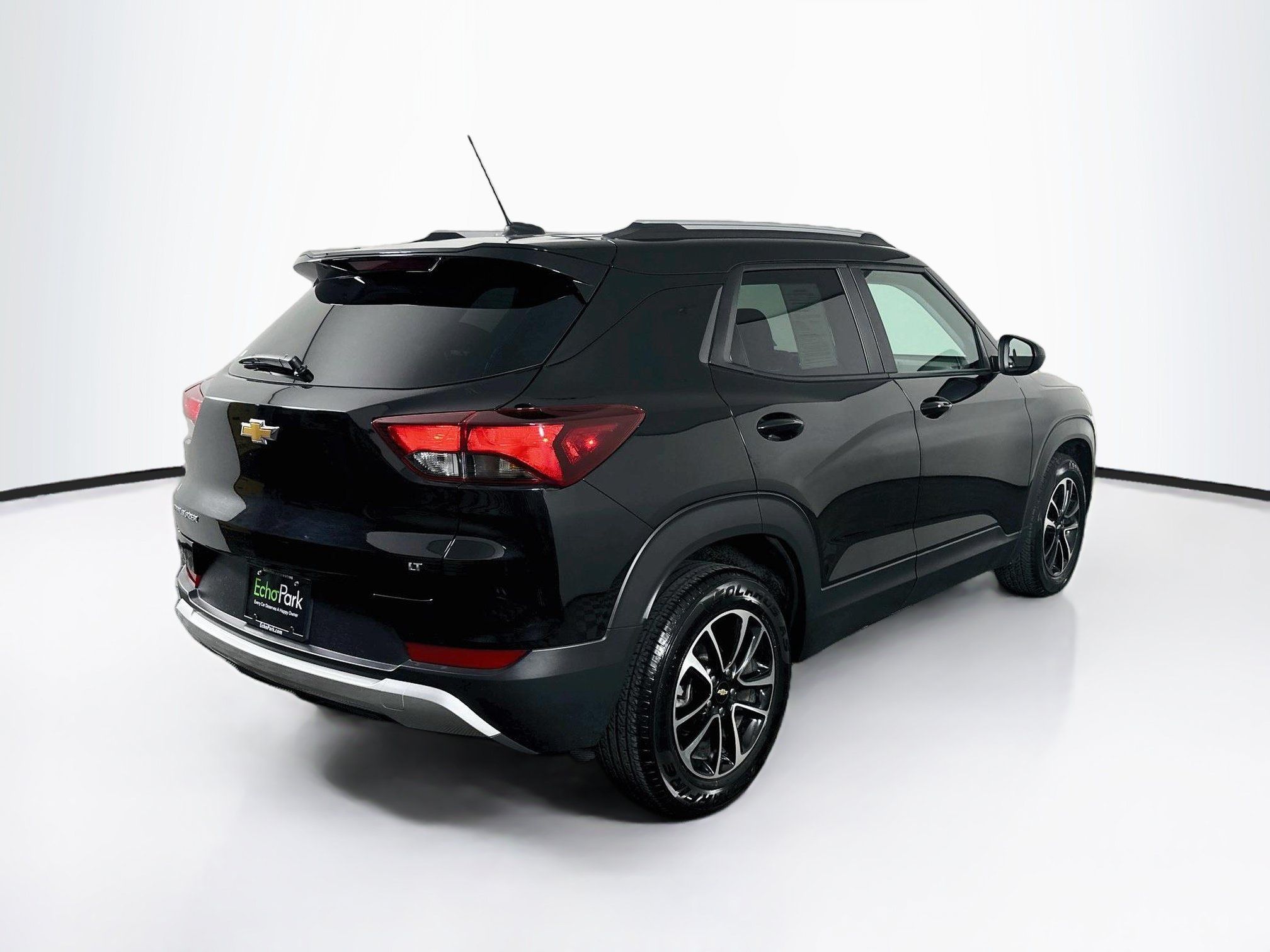 Used 2025 Chevrolet TrailBlazer LT FWD image 9