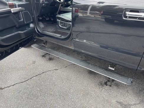 Used 2015 Ford F150 Platinum w/ Equipment Group 701A Luxury image 16