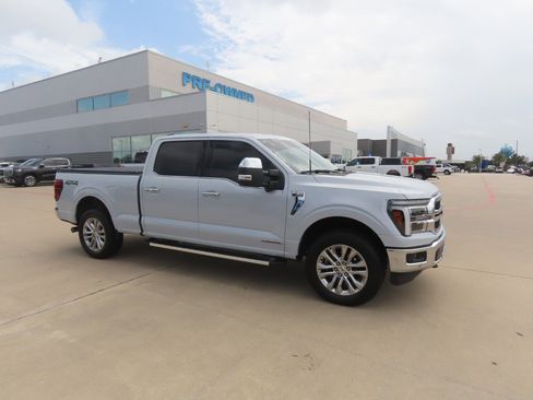 Used 2025 Ford F150 Lariat w/ Equipment Group 502A High AWD/4WD image 7