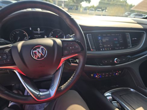 Used 2023 Buick Enclave Avenir w/ Avenir Technology Package image 9