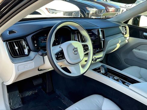 Certified 2023 Volvo XC60 B5 Plus w/ Climate Package image 15