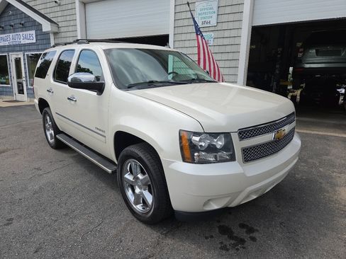 Used 2013 Chevrolet Tahoe LTZ AWD/4WD image 2