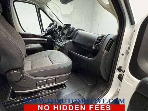 Used 2024 RAM ProMaster 2500 w/ Premium Convenience Group FWD image 21