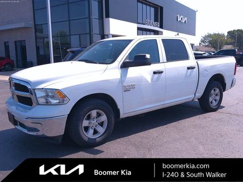 Used 2022 RAM 1500 Classic SLT w/ Trailer & Traction Group RWD image 1