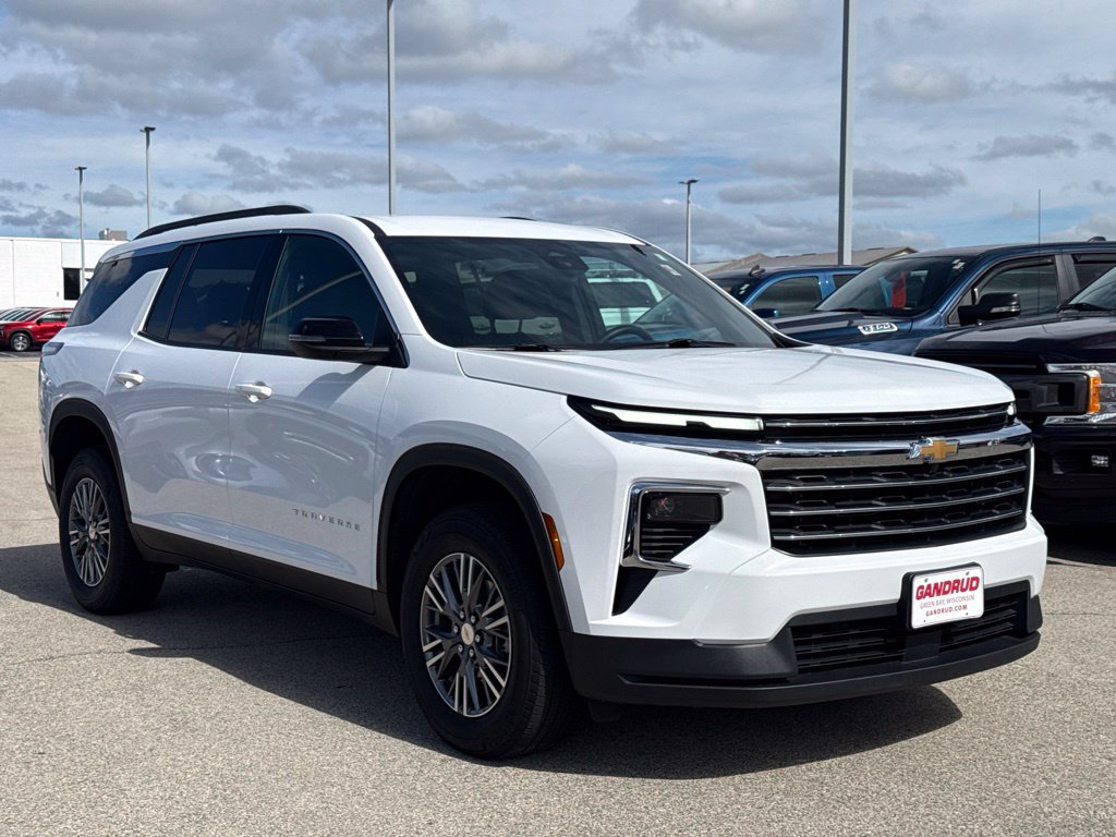 Certified 2026 Chevrolet Traverse LT AWD/4WD image 1